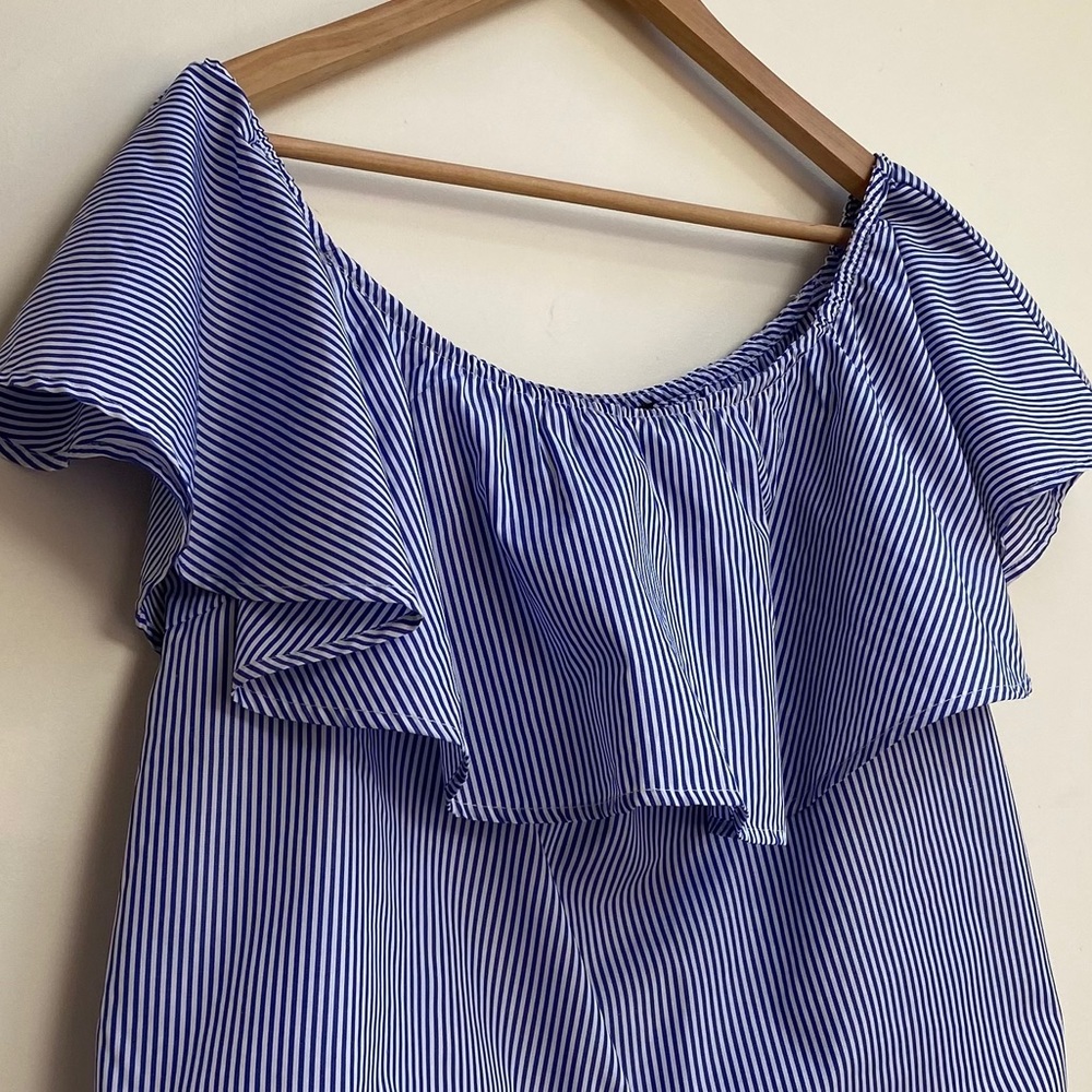Off-the-Shoulder Ruffle Top - Picture 3 of 3